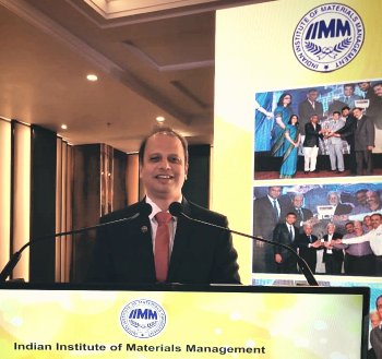 Read more about the article Annual Awarrds @ IIMM Pune